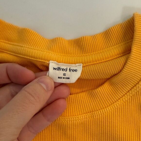 Wilfred Free Orange Ribbed Short Sleeve Cropped Tee - Picture 4 of 4